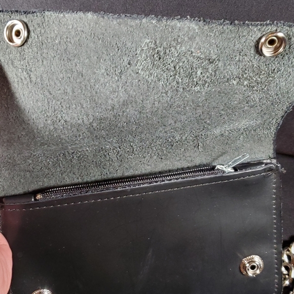 Leather Wallet with Chain - Picture 5 of 6